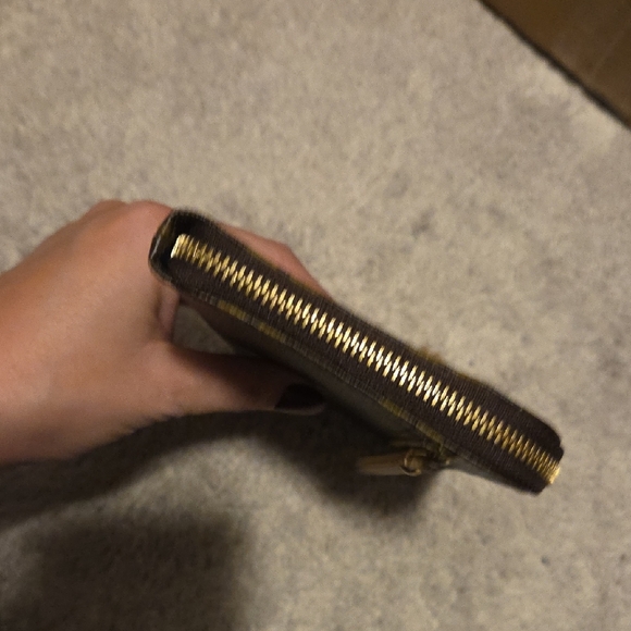 Louis Vuitton Brown and Gold Monogram Pouch - Picture 4 of 6